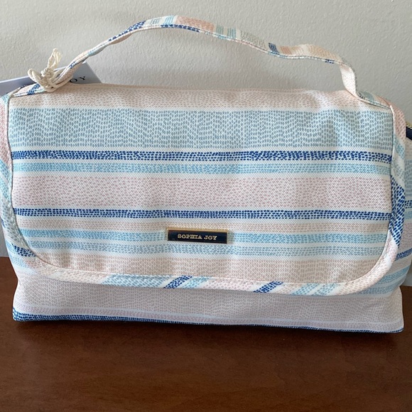 Sophia Joy Cosmetics Case with Handle. NWT - Picture 3 of 12